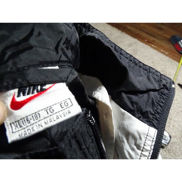 Vtg 90s Nike Embroidered Swoosh Windbreaker Jacket Black White Blue XL Retro - Picture 5 of 7